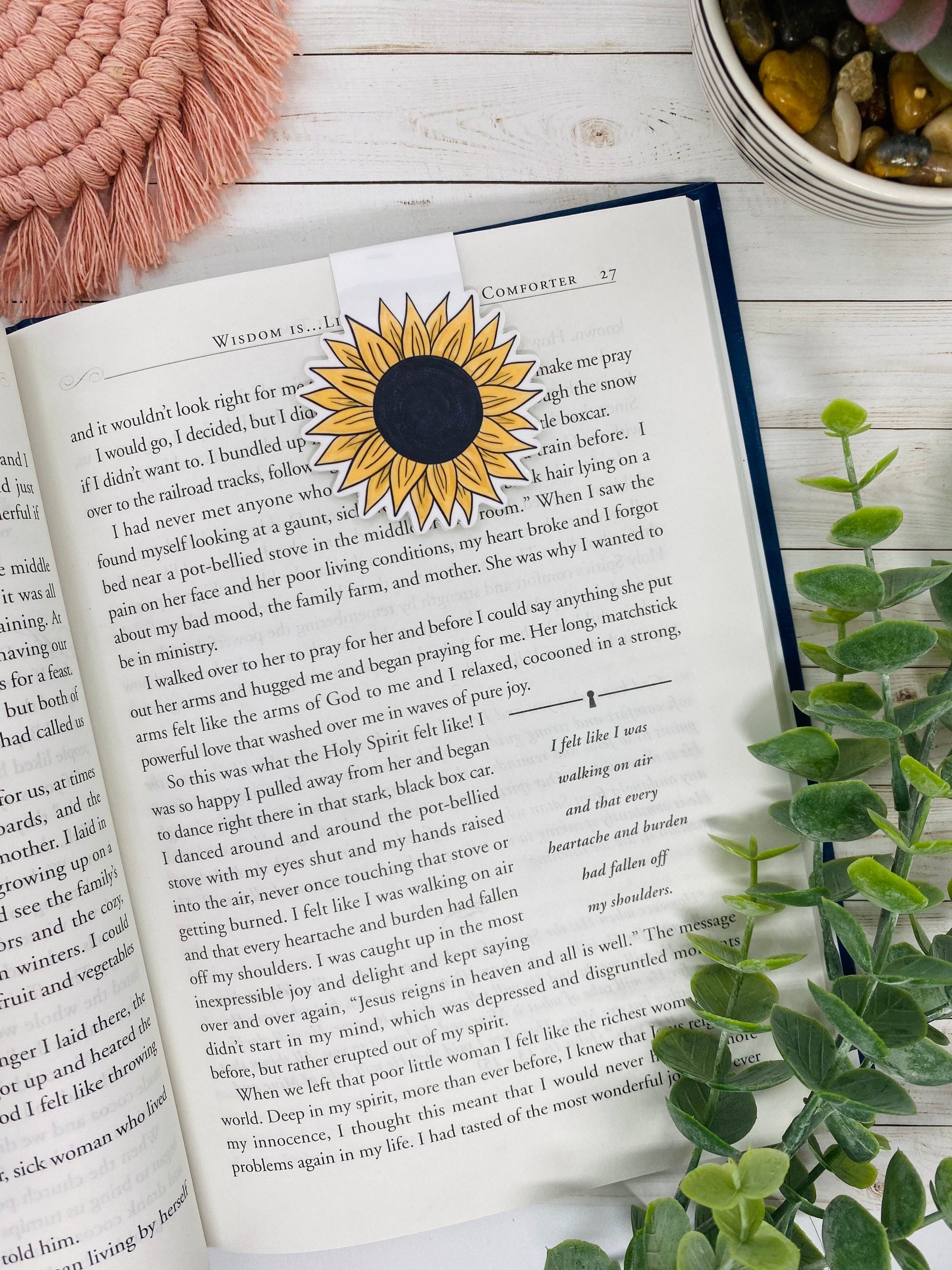 Pineapple Magnetic Bookmark, Reading Accessory, Planner Clip, Planner Accessory, Book Club, Book Lover, Magnet Bookmark, Book Nerd