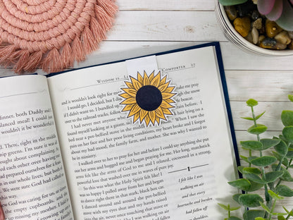 Pineapple Magnetic Bookmark, Reading Accessory, Planner Clip, Planner Accessory, Book Club, Book Lover, Magnet Bookmark, Book Nerd