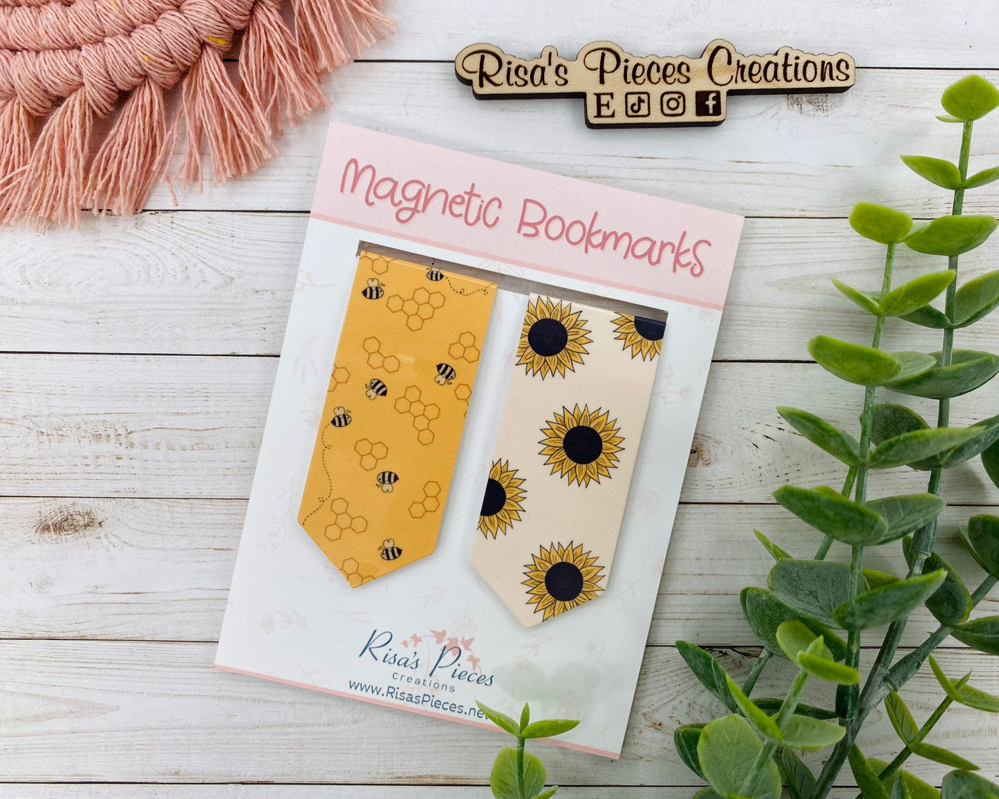 Bees and Sunflowers Magnetic Bookmark, Reading Accessory, Easter Basket,Planner Accessory, Book Club, Book Lover, Magnet Bookmark, Book Nerd