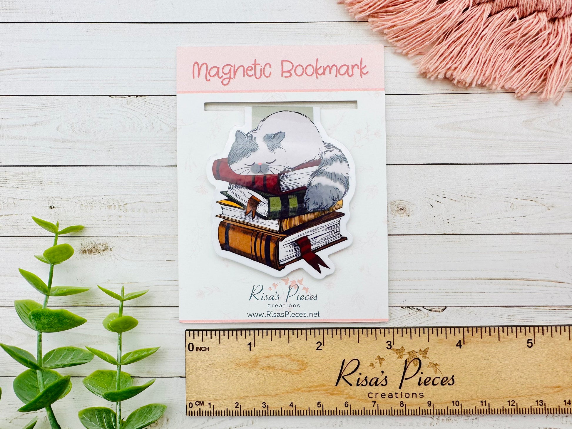 Cat and Books Magnetic Bookmark, Reading Accessory, Planner Clip, Birthday Gift, Stocking Stuffer for Cat Lover, Cute Gift for Book Lover