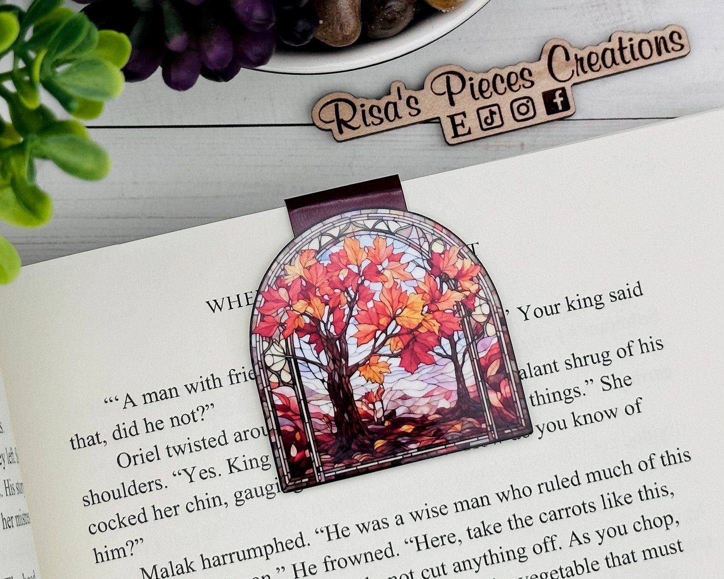 Autumn Stained Glass Magnetic Bookmark, Gift for teacher, Stocking stuffer, Reading Accessory for her, Planner Accessory for book lover