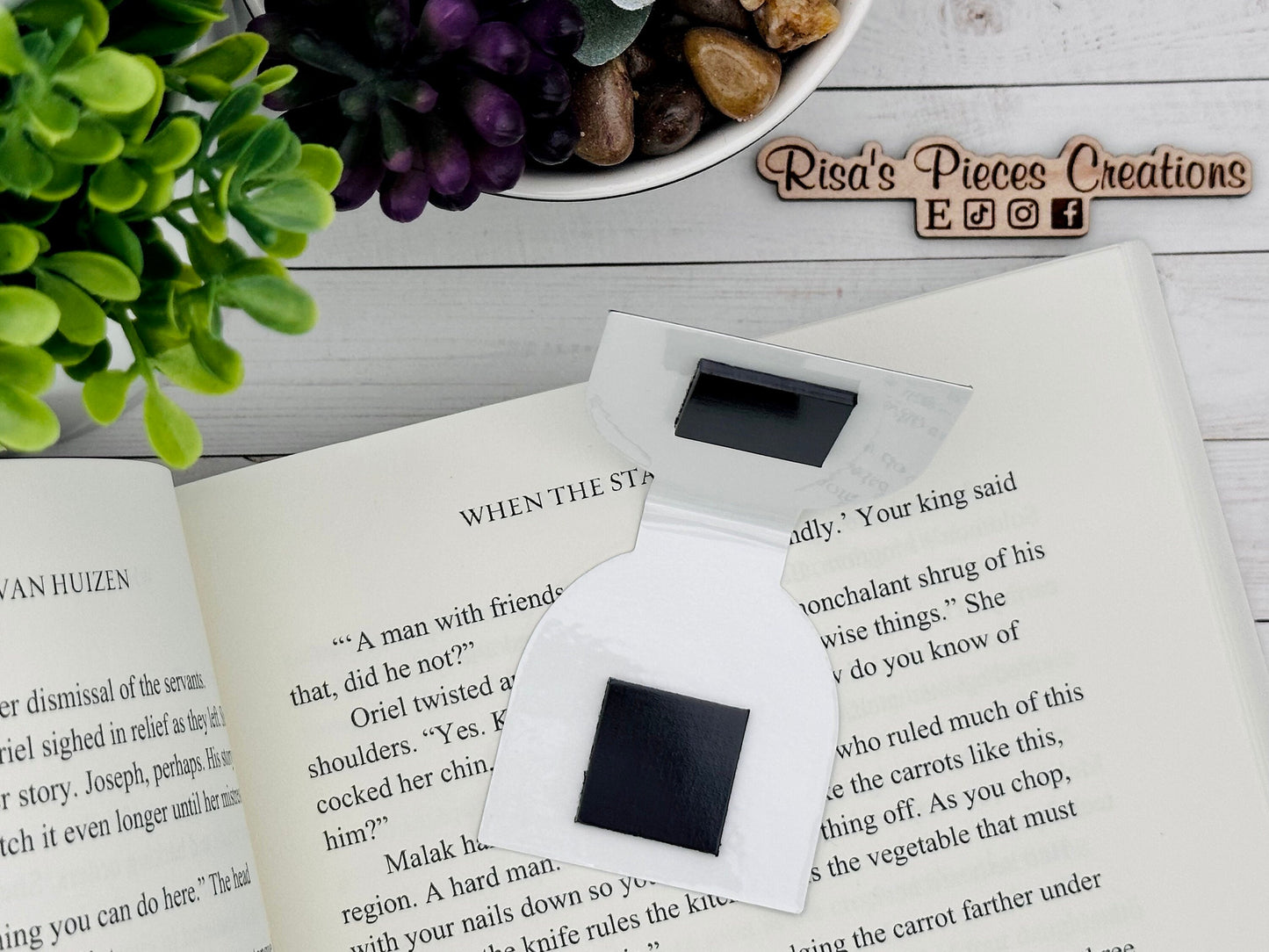Autumn Stained Glass Magnetic Bookmark, Gift for teacher, Stocking stuffer, Reading Accessory for her, Planner Accessory for book lover