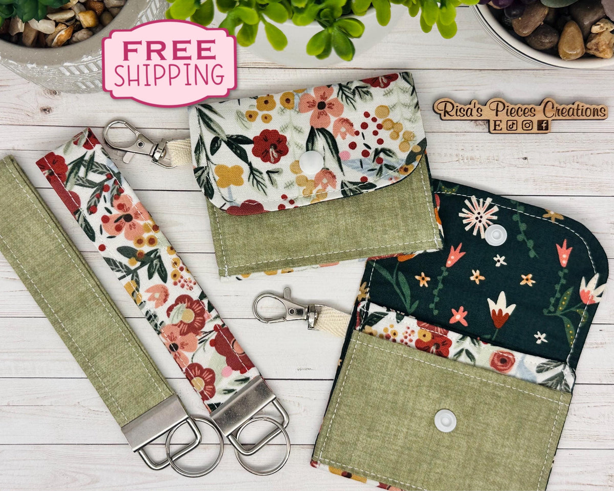 Green Floral mini keychain wallet, Clip on card wallet with pockets, lanyard coin purse for her, gift for daughter, stocking stuffer for Mom