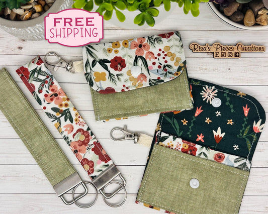 Green Floral mini keychain wallet, Clip on card wallet with pockets, lanyard coin purse for her, gift for daughter, stocking stuffer for Mom