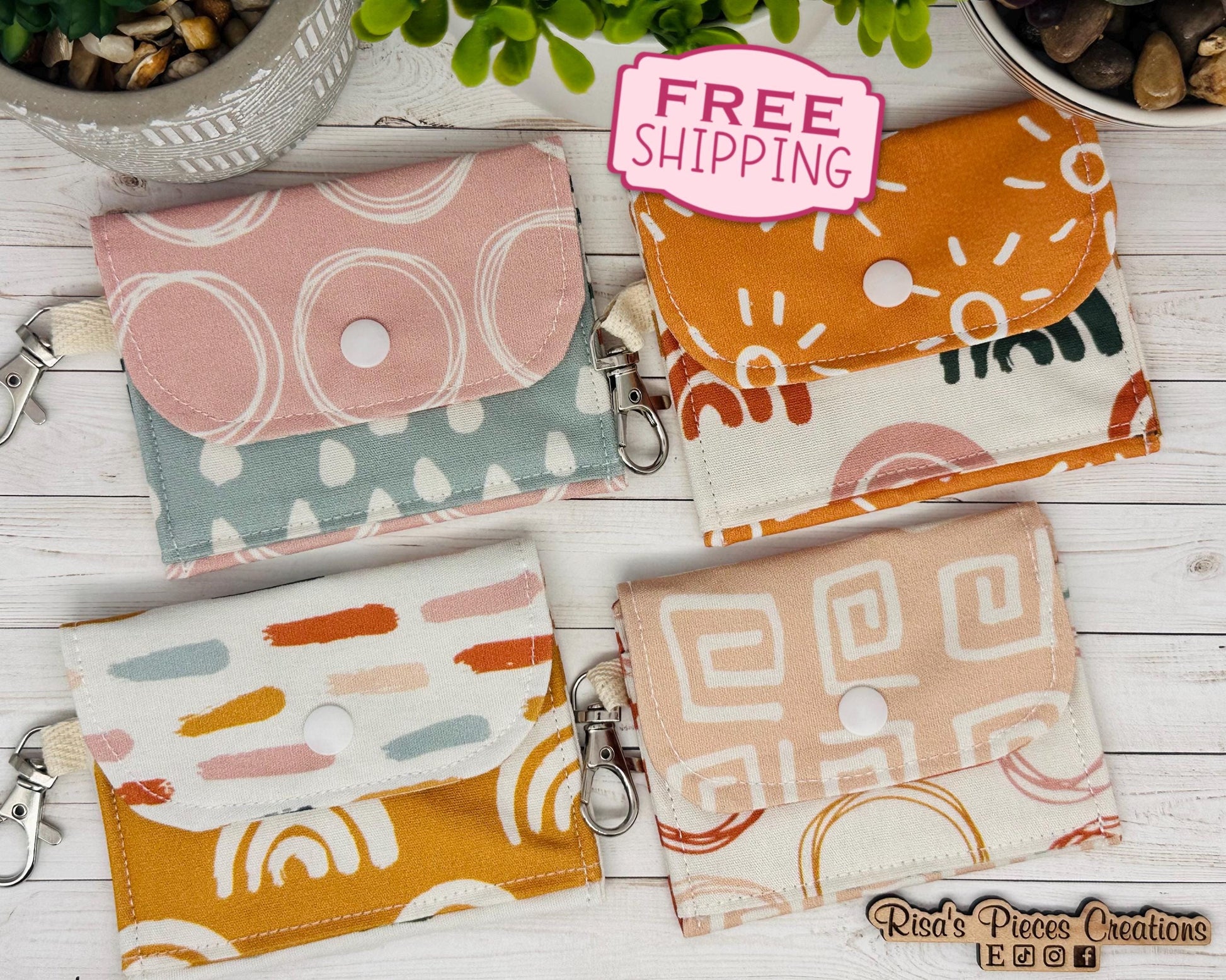 Boho mini keychain wallet, Clip on card wallet with pockets, lanyard coin purse for her, gift for daughter, stocking stuffer for Mom, Nurses