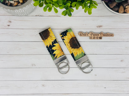 Sunflower key fob and wristlet, Keychain gift for best friend, Stocking Stuffer Ideas, Floral Keyring, for New Drivers, Mothers Day for mom