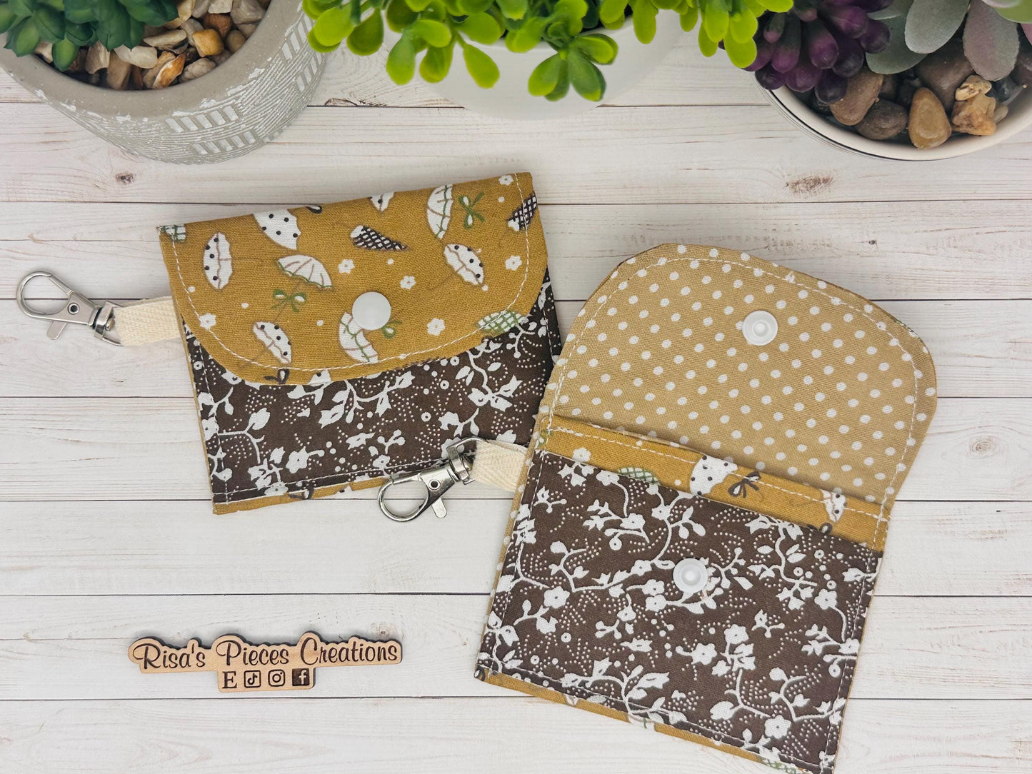 Brown Floral mini keychain wallet, Clip on card wallet with pockets, lanyard coin purse for her, gift for daughter, nurse stocking stuffers
