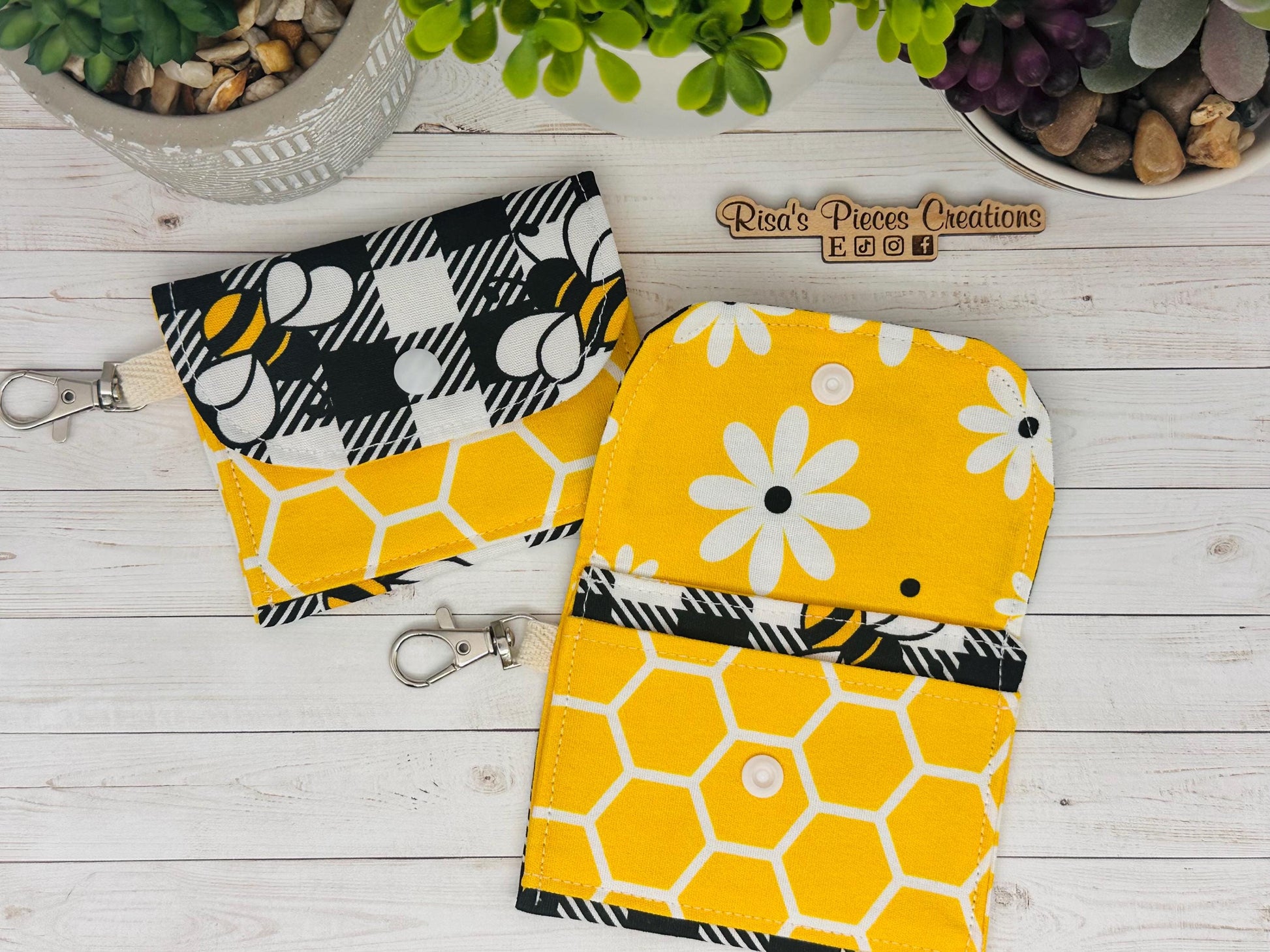 Bees and honeycomb mini keychain wallet, Clip on card wallet with pockets, lanyard coin purse for her, gift for daughter, stocking stuffers