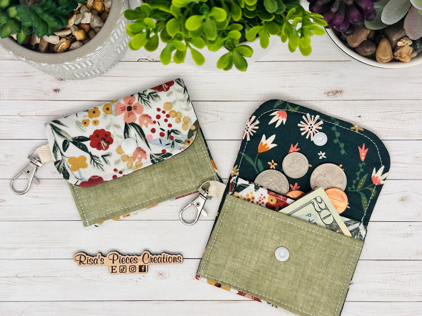 Green Floral mini keychain wallet, Clip on card wallet with pockets, lanyard coin purse for her, gift for daughter, stocking stuffer for Mom