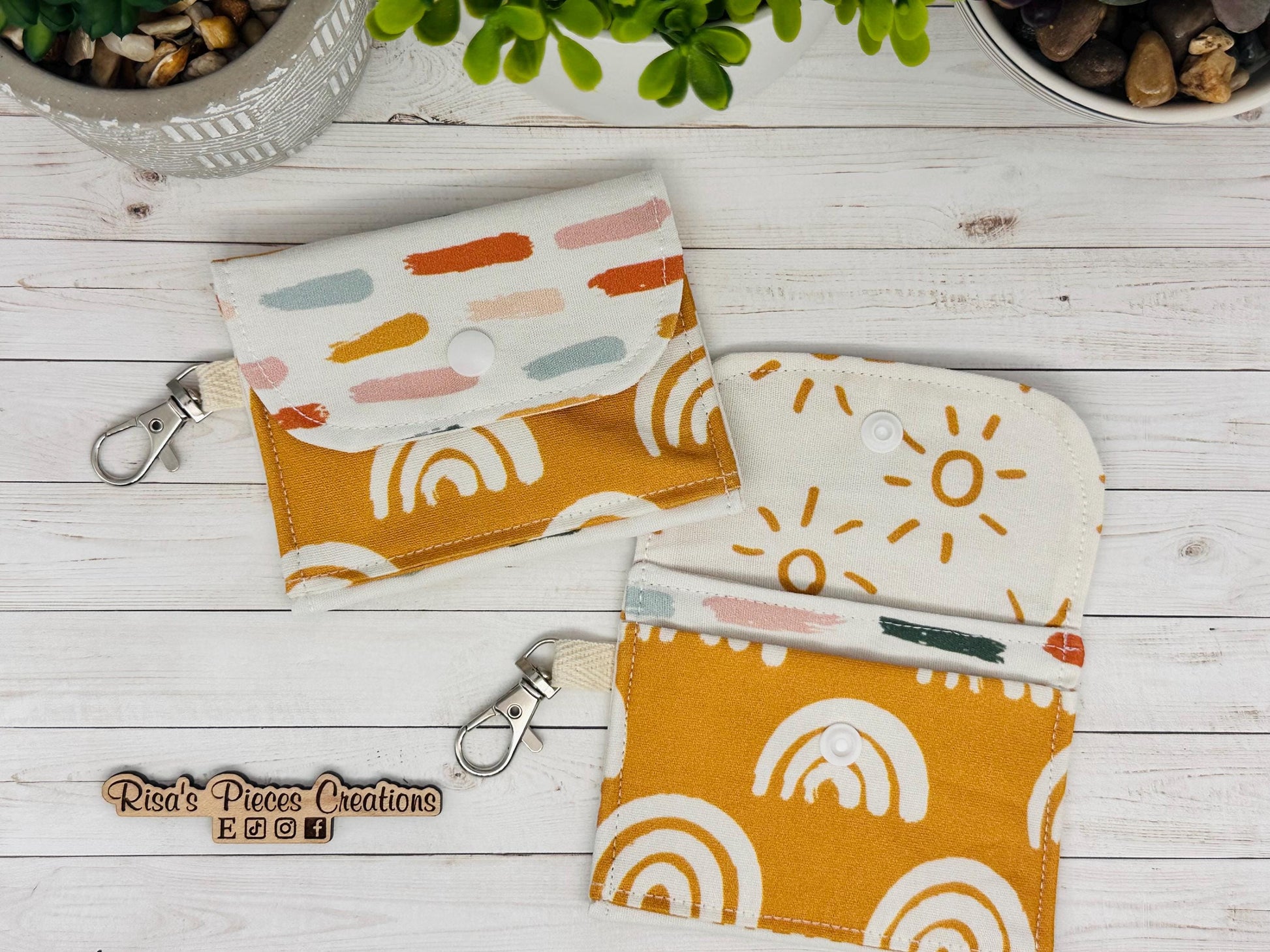 Boho mini keychain wallet, Clip on card wallet with pockets, lanyard coin purse for her, gift for daughter, stocking stuffer for Mom, Nurses