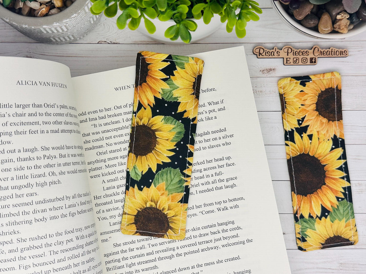 Sunflower Fabric Bookmark, book club gift, for reader, Stocking stuffer for book lover, best friend teacher gift, for mom, Cloth bookmark