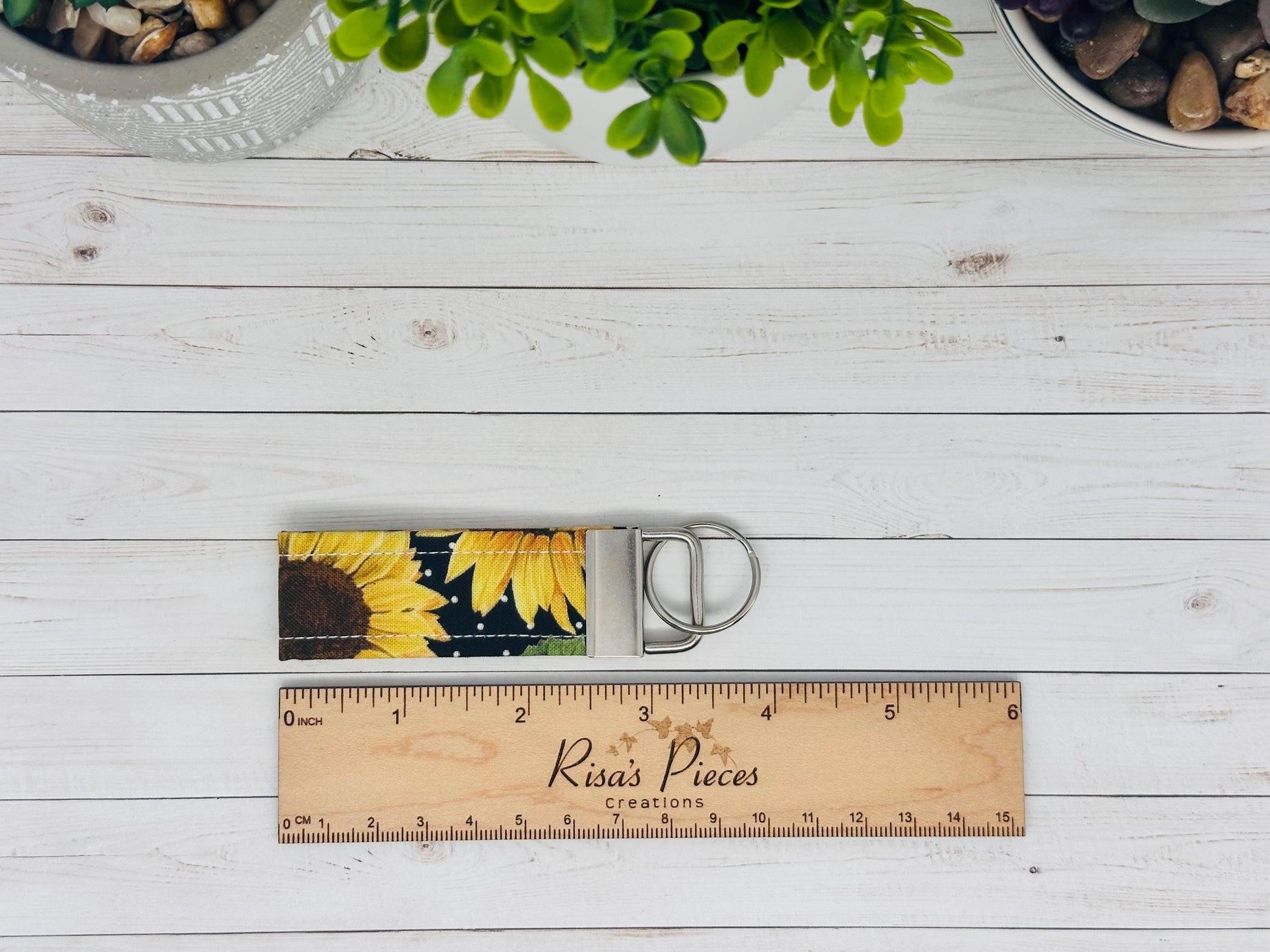 Sunflower key fob and wristlet, Keychain gift for best friend, Stocking Stuffer Ideas, Floral Keyring, for New Drivers, Mothers Day for mom