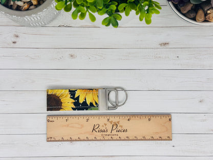 Sunflower key fob and wristlet, Keychain gift for best friend, Stocking Stuffer Ideas, Floral Keyring, for New Drivers, Mothers Day for mom