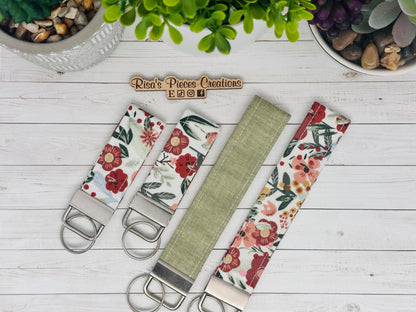 Green Floral mini keychain wallet, Clip on card wallet with pockets, lanyard coin purse for her, gift for daughter, stocking stuffer for Mom