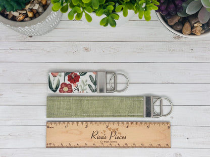 Green Floral mini keychain wallet, Clip on card wallet with pockets, lanyard coin purse for her, gift for daughter, stocking stuffer for Mom