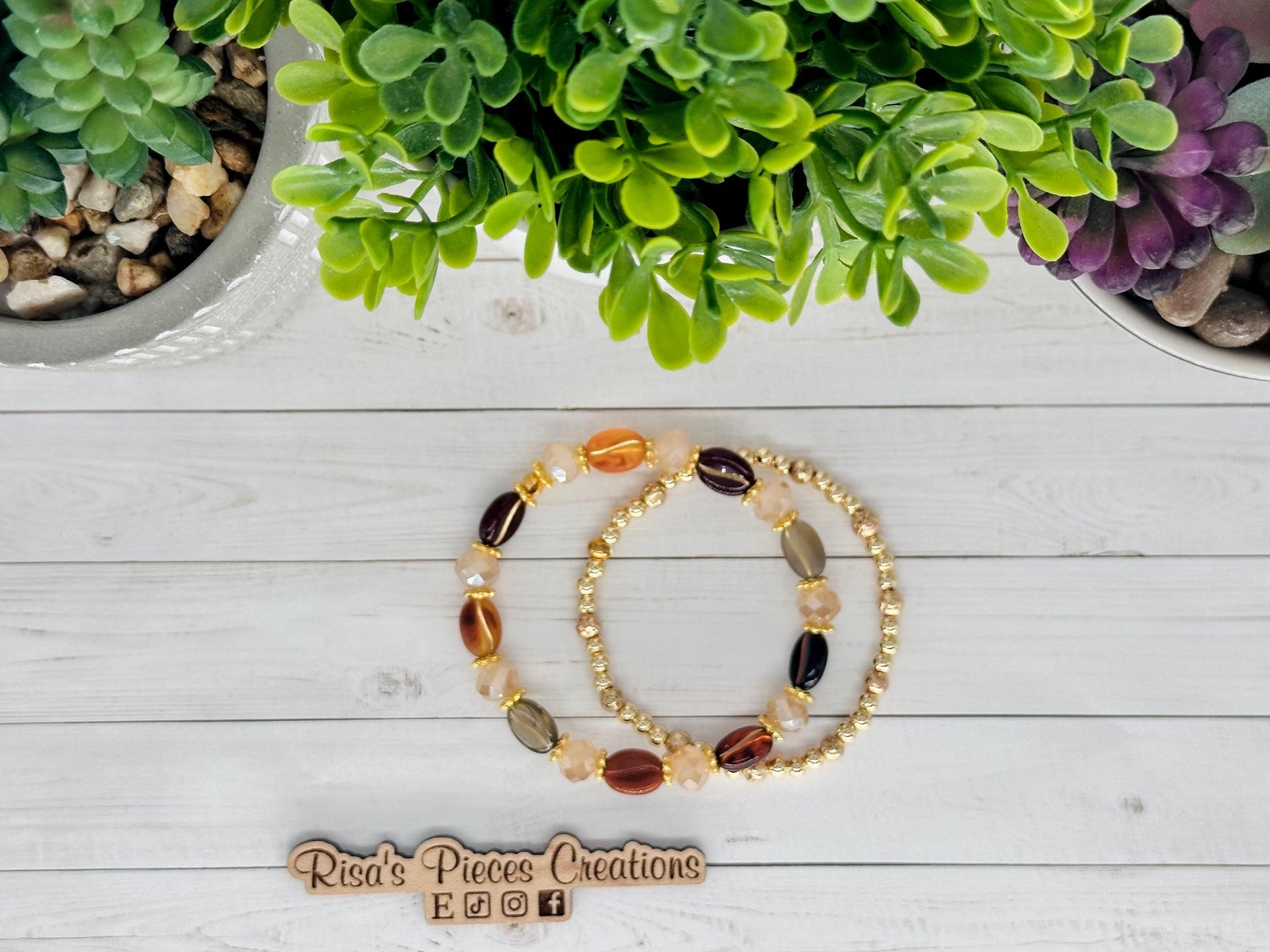 Vanilla Latte Bracelet, Coffee Bean & Cream Beaded Stretch Bracelet, Gift for Coffee Lovers, Boho Cottage core Jewelry, Teacher Appreciation