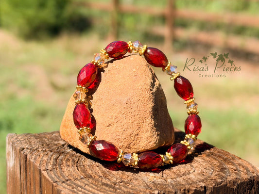 Red Carpet Ruby Red Czech Glass Bracelet, Gold Luster Faceted Bead Stretch Bracelet, Holiday Red and Gold Jewelry, Christmas Gift for Wife