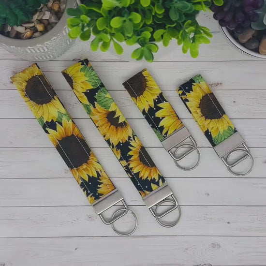 Sunflower key fob and wristlet, Keychain gift for best friend, Stocking Stuffer Ideas, Floral Keyring, for New Drivers, Mothers Day for mom