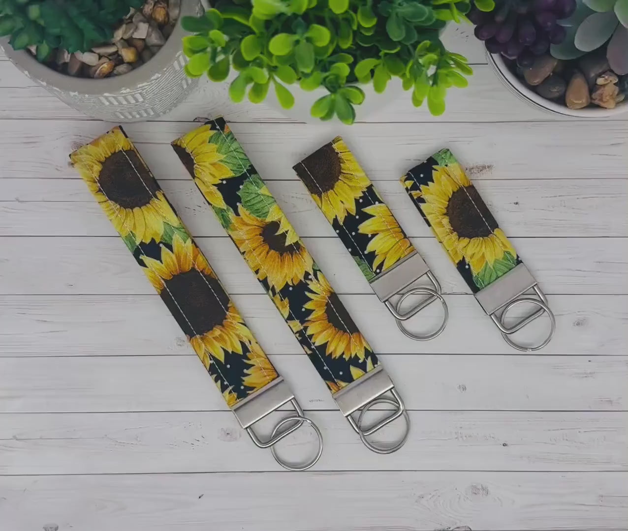 Sunflower key fob and wristlet, Keychain gift for best friend, Stocking Stuffer Ideas, Floral Keyring, for New Drivers, Mothers Day for mom